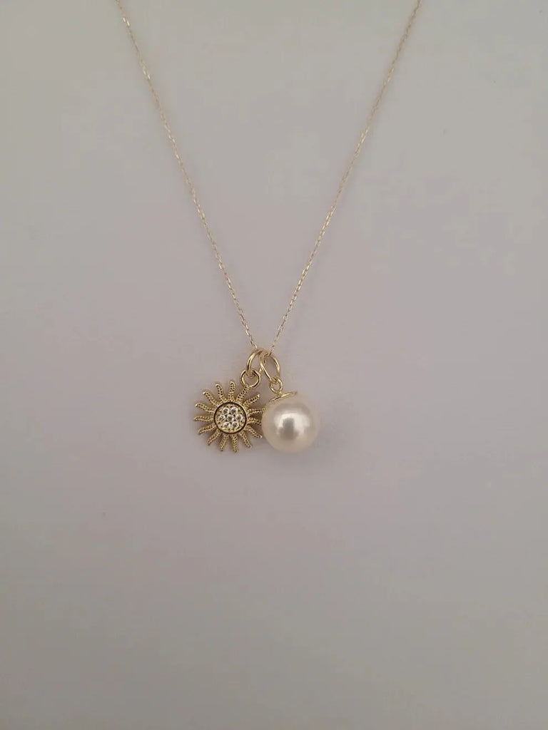 A Japanese Akoya Cultured Pearl 8-8.5 mm AAA Quality |  The South Sea Pearl |  The South Sea Pearl