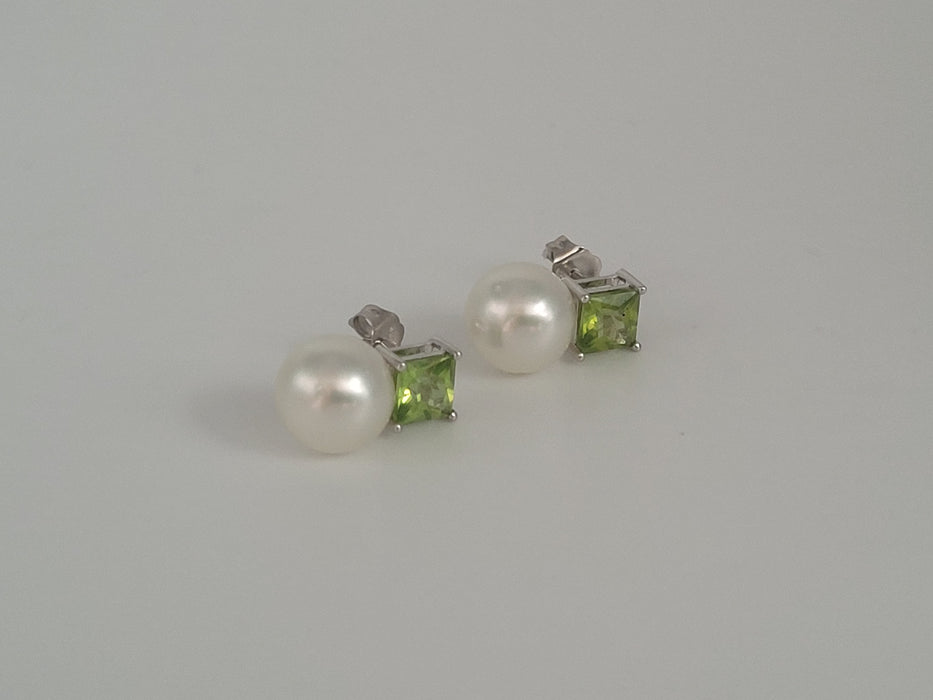 South Sea Pearls, Precious Stones Peridot, 18K White Gold |  The South Sea Pearl |  The South Sea Pearl