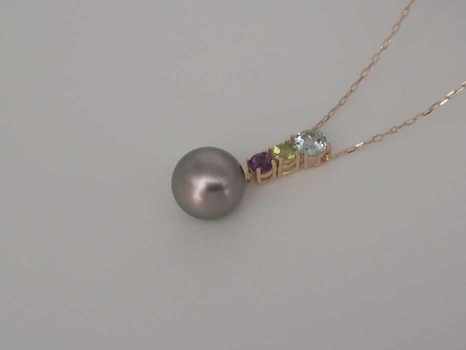 Necklace of Tahiti Pearl, 18K Gold and Precious Stones