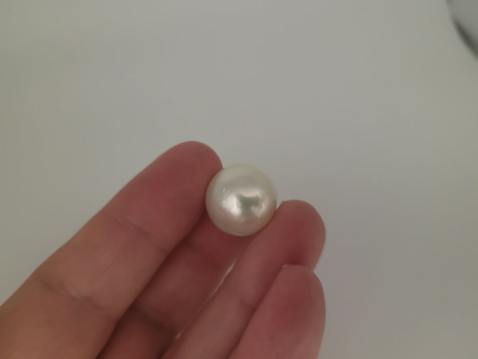 South Sea Pearl 16 mm of High Luster, Natural Color, Round Shape