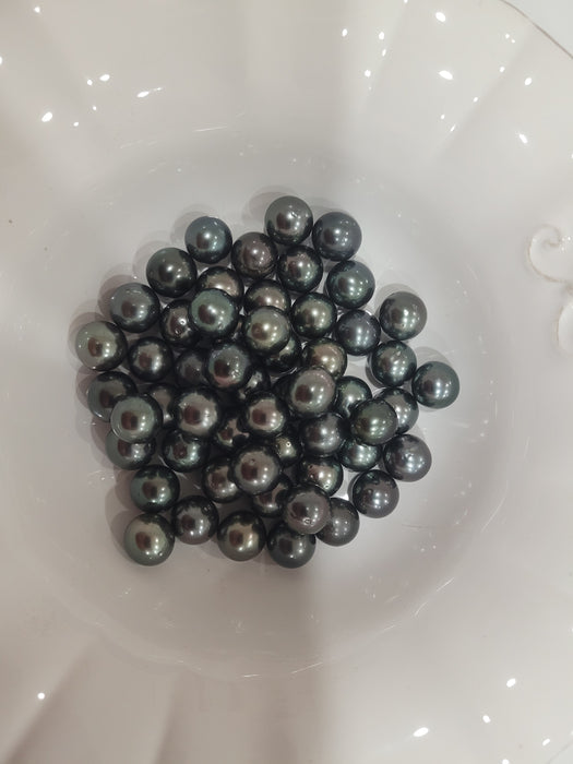 Tahiti Loose Pearls 11-12 mm Round Dark Natural Color and Very High Luster and Orient