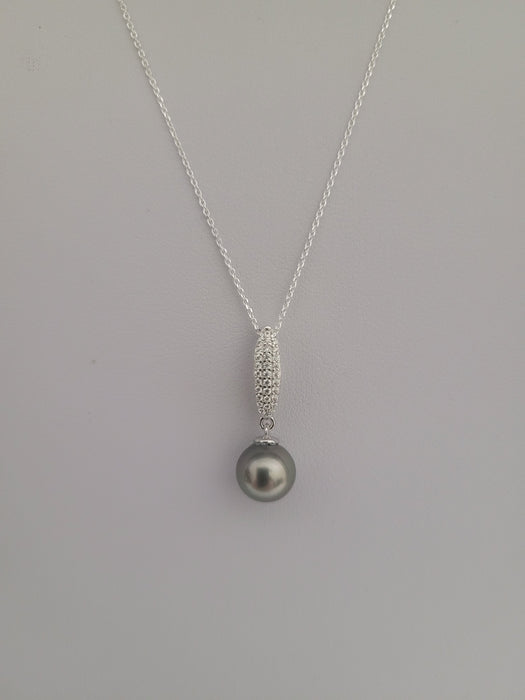 Tahiti Pearl Round AAA 8-9 mm Pendant in Silver 925