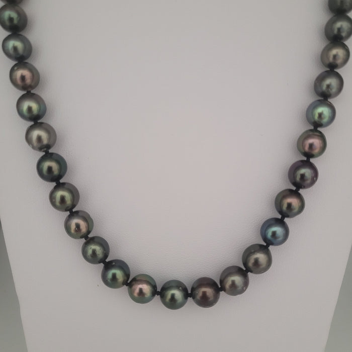 Tahiti Pearls 8-9 mm Black-Green Color High Luster 18K Gold Clasp