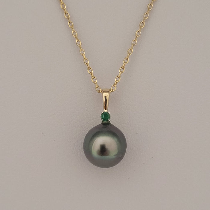 Tahiti Pearl 9-10 mm Round shape high Luster and dark  color, Emerald Precious Stone