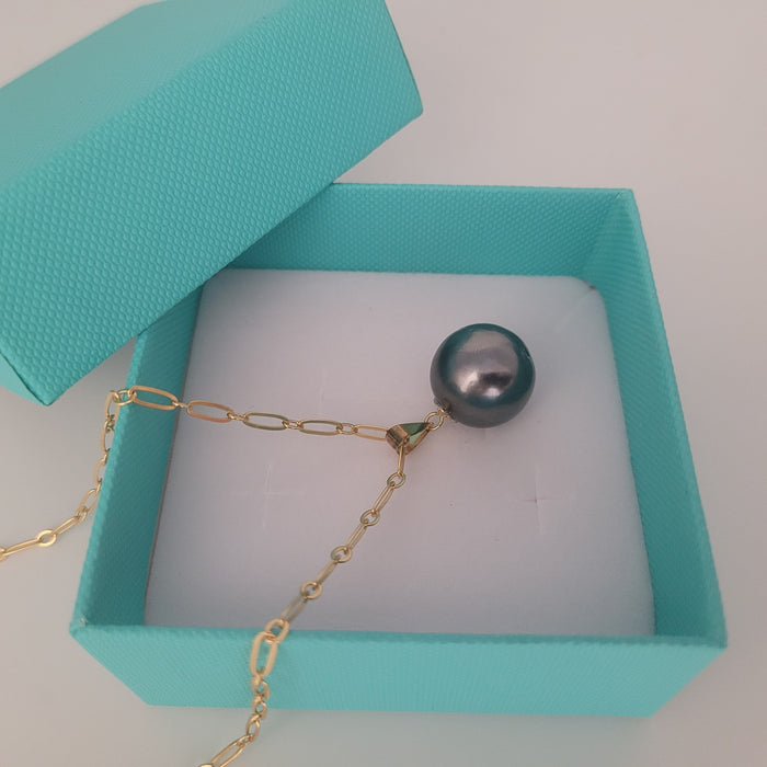 Tahiti Pearl Round Shape 15 mm Dark Color Pendant Necklace