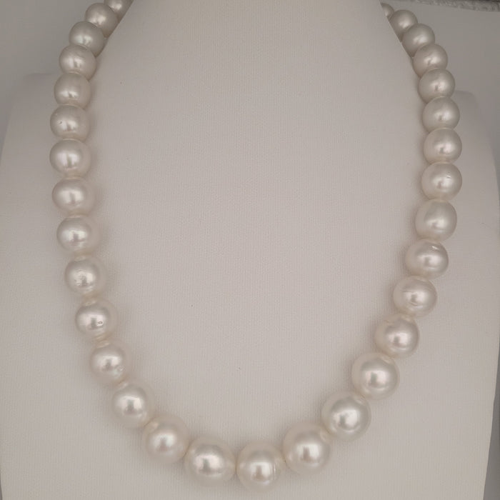 White South Sea Pearls 11-13 mm Very High Luster, 18K Gold Clasp