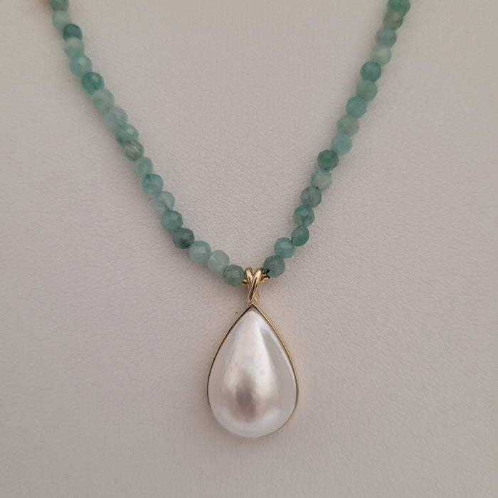 Natural Emerald & Australian Mabe Pearl Necklace – 18K Yellow Gold Accents