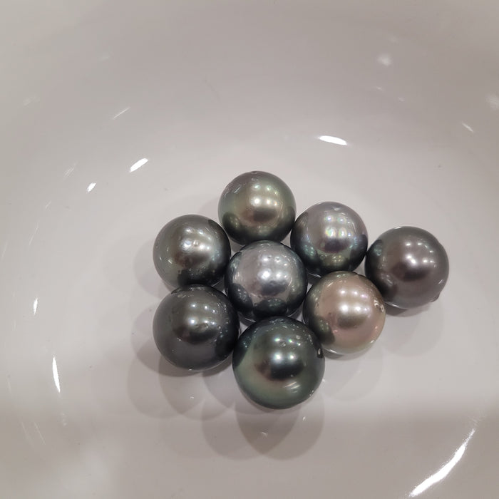 Tahiti Pearls 14 mm Natural Color and Very High Luster
