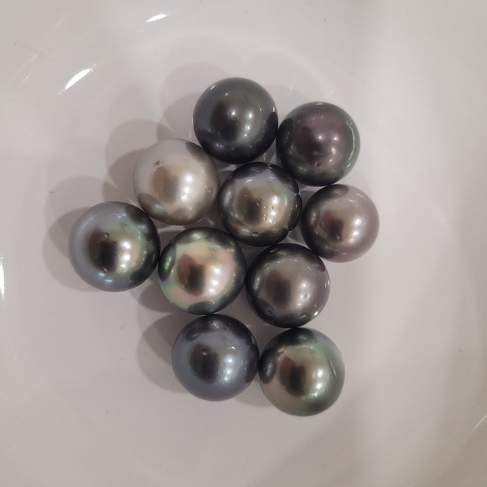 Tahiti Pearls 14 mm Natural Multicolor Round & Very High Luster