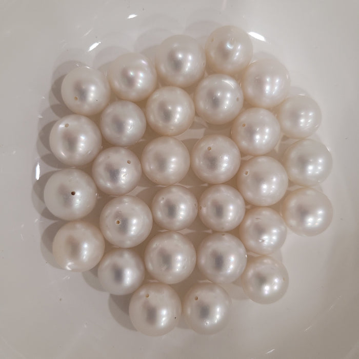 White South Sea Pearls 11 - 12 mm Round Grade 1