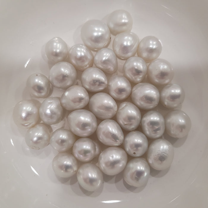 South Sea Pearls Drop-Baroque Shape 10-11 mm Grade 1