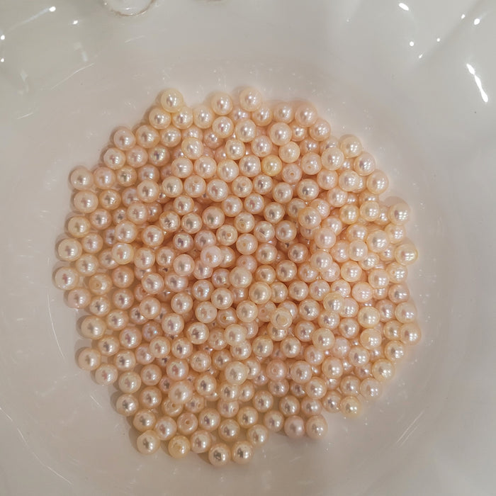 Japanese Akoya Cultured Pearls 5.5-6 mm AAA