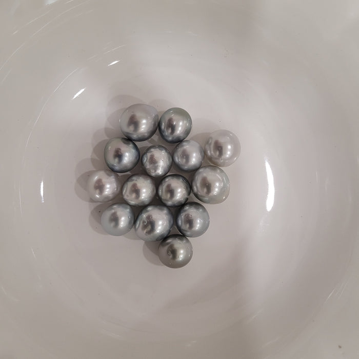 Tahiti Pearls 10-11 mm Oval/Drop Shape Light Silver Color