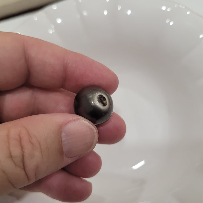 Tahiti Pearl Large 17 mm Dark Color High Luster