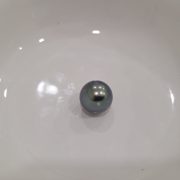 Tahiti Pearl 14 mm Round AAA Excellent Luster
