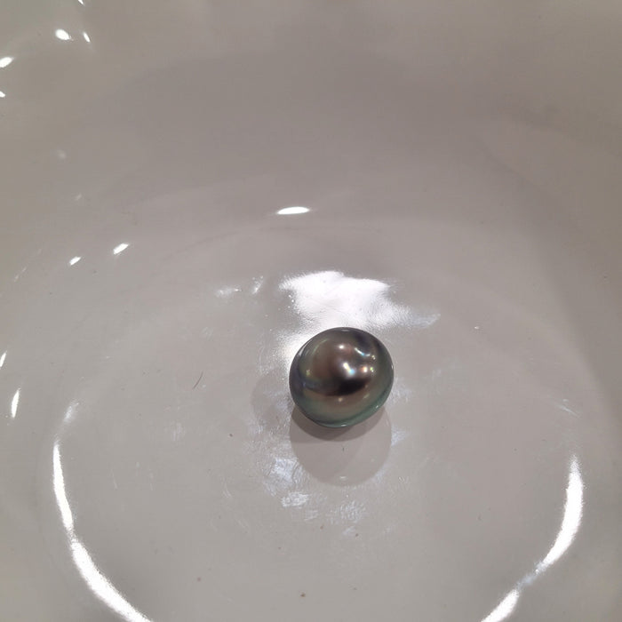 Tahiti Pearl 14 mm Dark Color, High Luster