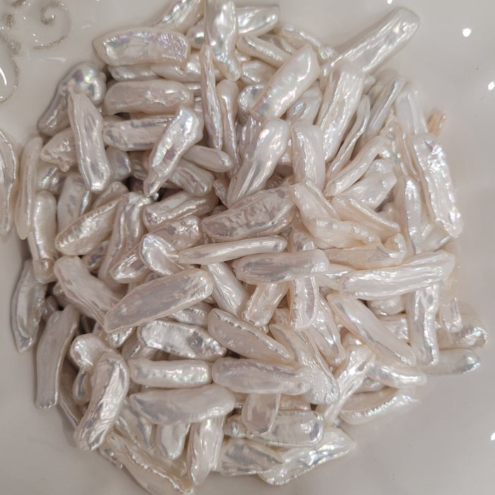 Cultured Pearls FW Sticks 6 x 20 mm AAA White Color