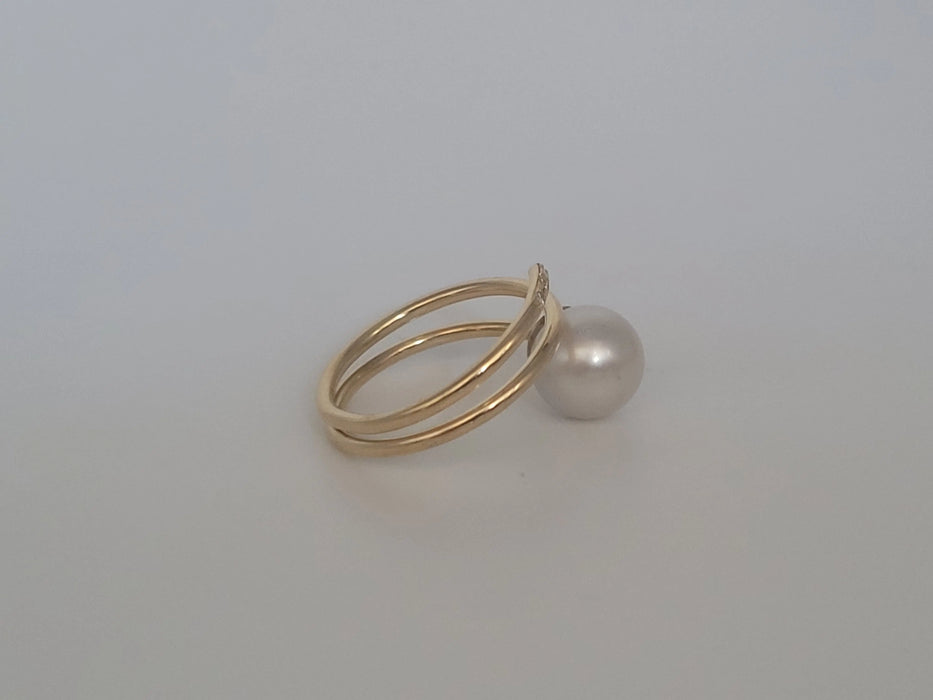 A South Sea Pearl, Diamonds and 18K Solid Gold Ring |  The South Sea Pearl |  The South Sea Pearl