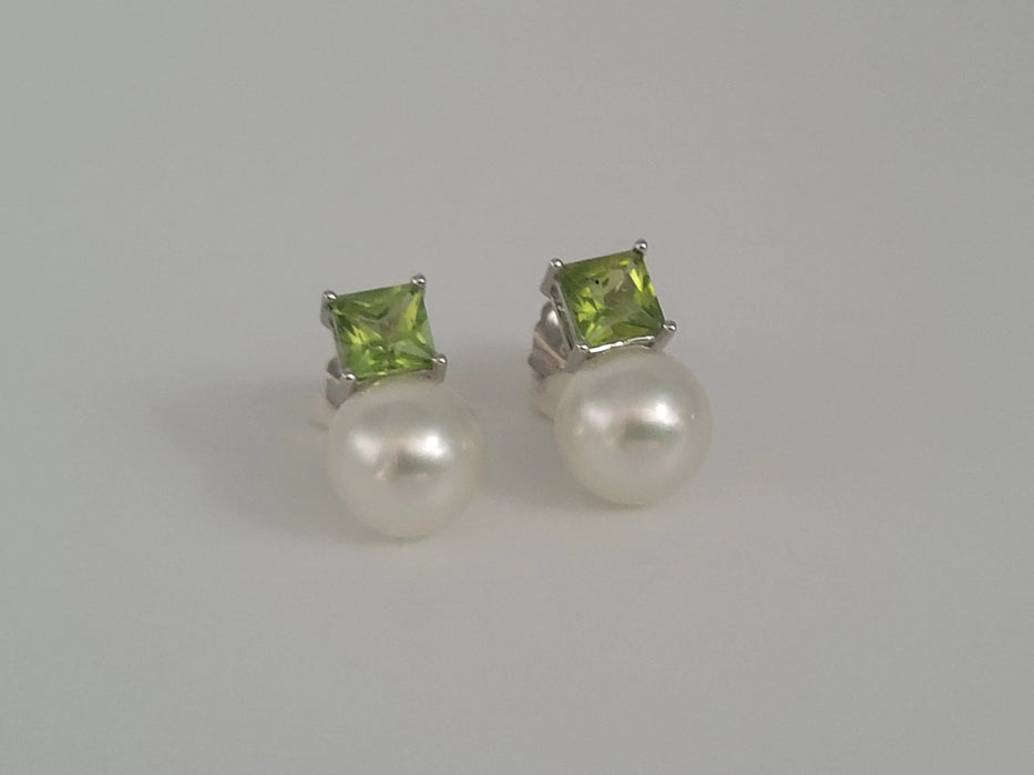 South Sea Pearls, Precious Stones Peridot, 18K White Gold |  The South Sea Pearl |  The South Sea Pearl