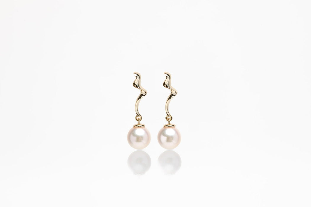 Akoya Cultured Pearl earrings 8-8.5 mm