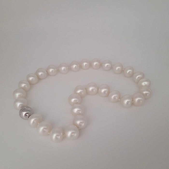 South Sea Pearls Necklace 13-14 mm Very High Luster 18K Gold Clasp | The South Sea Pearl |  The South Sea Pearl