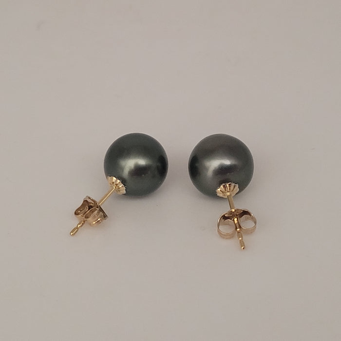 Tahiti Pearls 9 mm AAA Dark Naturala Color and High Luster 9K Yellow Gold