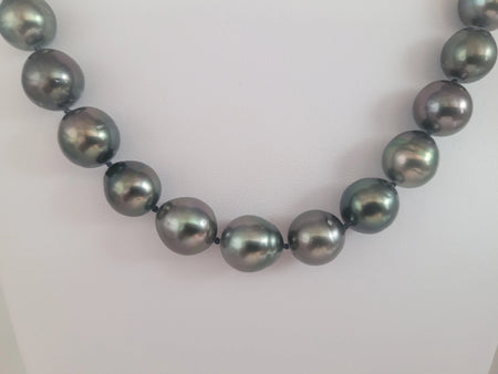 Tahiti Pearl Necklace 10-11 mm Dark Natural Color and High Luster, 18K Gold Clasp |  The South Sea Pearl |  The South Sea Pearl