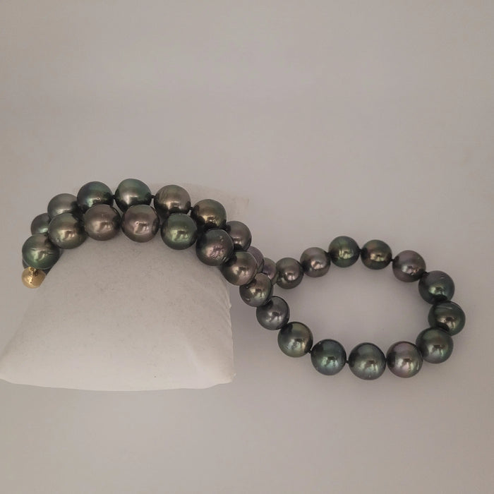 Tahiti Pearls 11-13 mm Round Very High Luster 18K Gold Clasp | The South Sea Pearl |  The South Sea Pearl