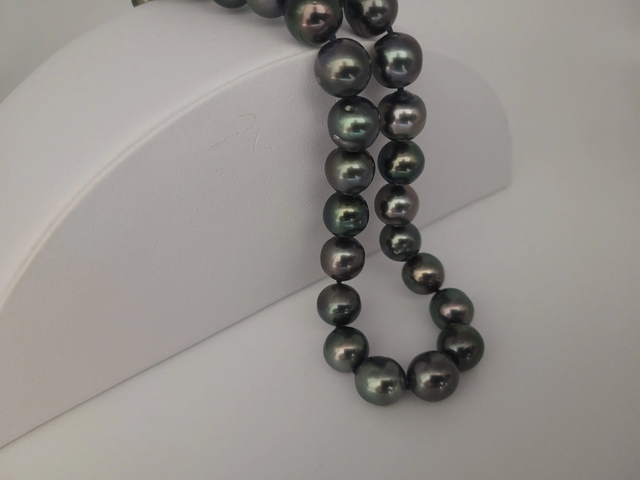 Tahiti Pearls Necklace 11-12 mm Dark Natural Color with Very High Luster, 18K Solid Gold Clasp | The South Sea Pearl |  The South Sea Pearl