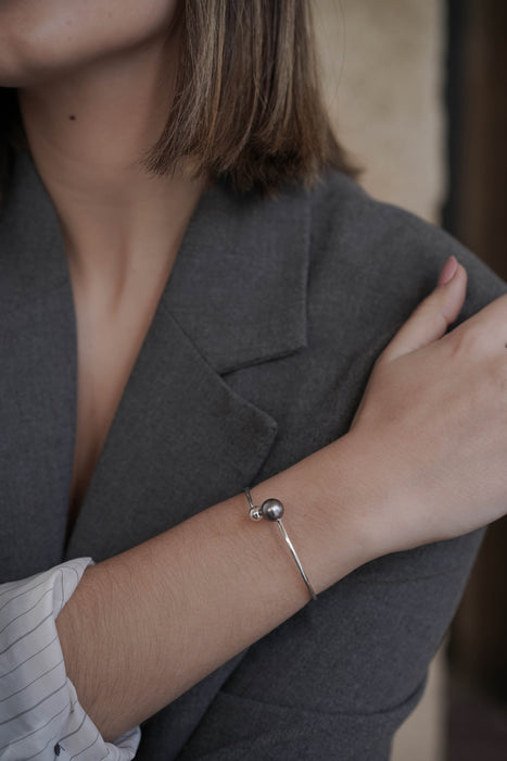 Bracelet of a Tahiti Pearl 9 mm AAA Dark Natural Color and Luster