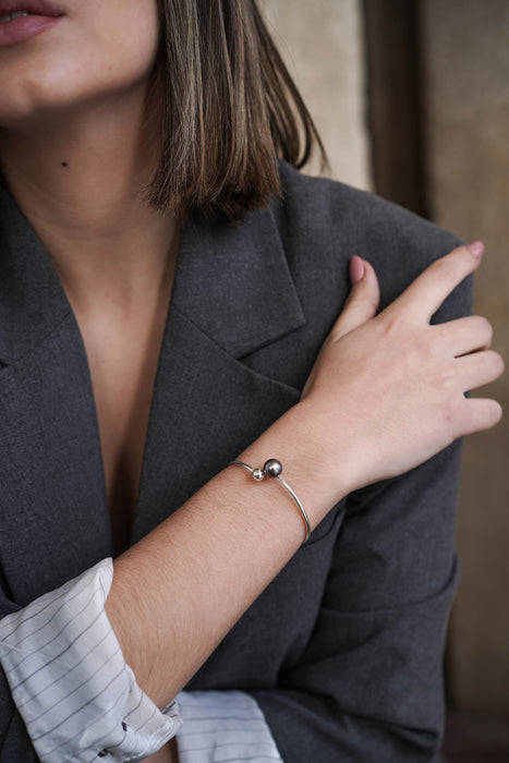 Bracelet of a Tahiti Pearl 9 mm AAA Dark Natural Color and Luster