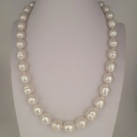 White South Sea Pearls 10-12.50 mm Very High Luster 18K Gold Clasp | The South Sea Pearl |  The South Sea Pearl
