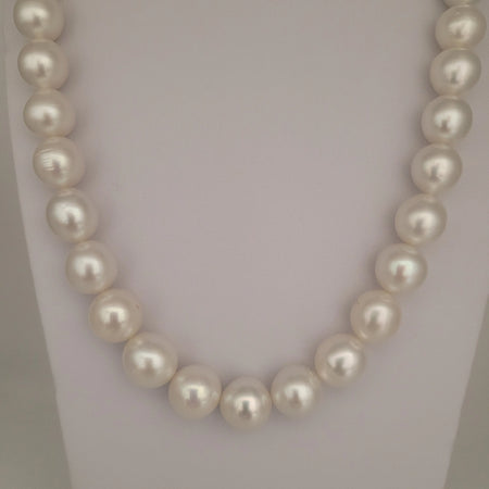 White South Sea Pearls 10-12.60 mm Very High Luster 18K Gold Clasp | The South Sea Pearl |  The South Sea Pearl