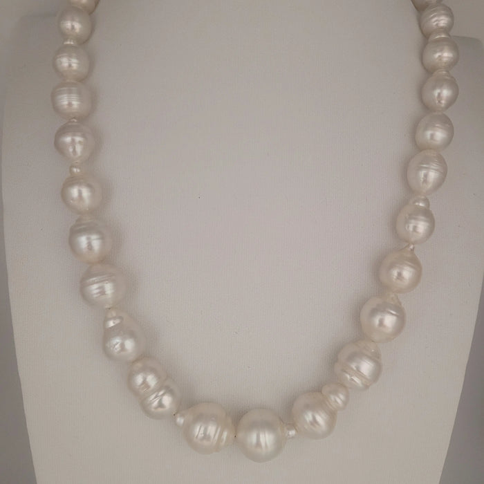 White South Sea Pearls 10-15 mm Baroque Shape 18K Gol Clasp | The South Sea Pearl |  The South Sea Pearl
