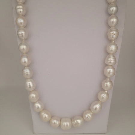 White South Sea Pearls 11-13 mm Very High Luster 18K Gold Clasp | The South Sea Pearl |  The South Sea Pearl