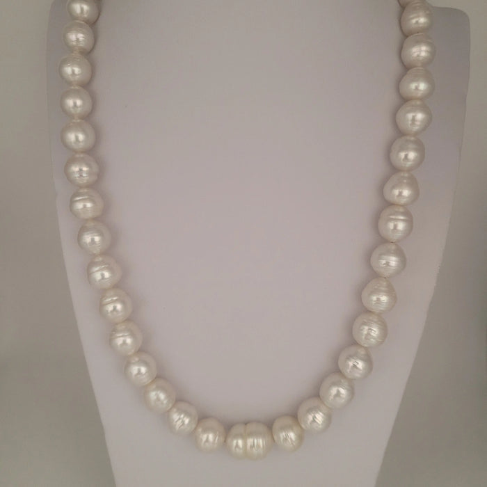 White South Sea Pearls Baroque Shape Very High Luster 18K Gold Clasp | The South Sea Pearl |  The South Sea Pearl
