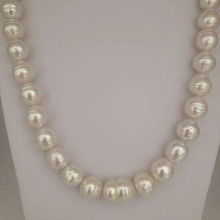 White South Sea Pearls Baroque Shape Very High Luster 18K Gold Clasp | The South Sea Pearl |  The South Sea Pearl