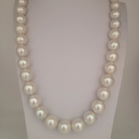 White South Sea Pearls Necklace 11-15 mm Round High Luster 18K Gold Cllasp | The South Sea Pearl |  The South Sea Pearl