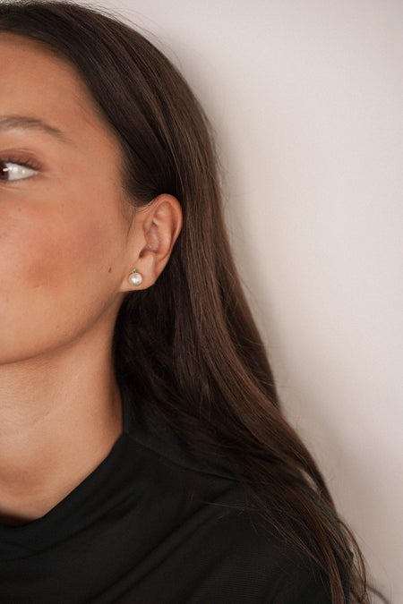 Cultured Pearls, Emeralds and 9K Yellow Gold Earrings - MIMUKA