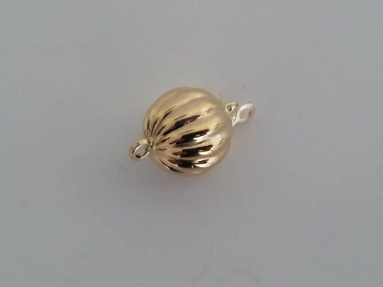 White South Sea Pearl 10-11  mm Baroque Shape 18K Gold Clasp