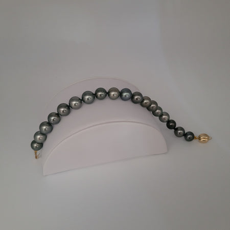 Tahiti Pearls Bracelet 8-9 mm Natural Color and Luster |  The South Sea Pearl |  The South Sea Pearl