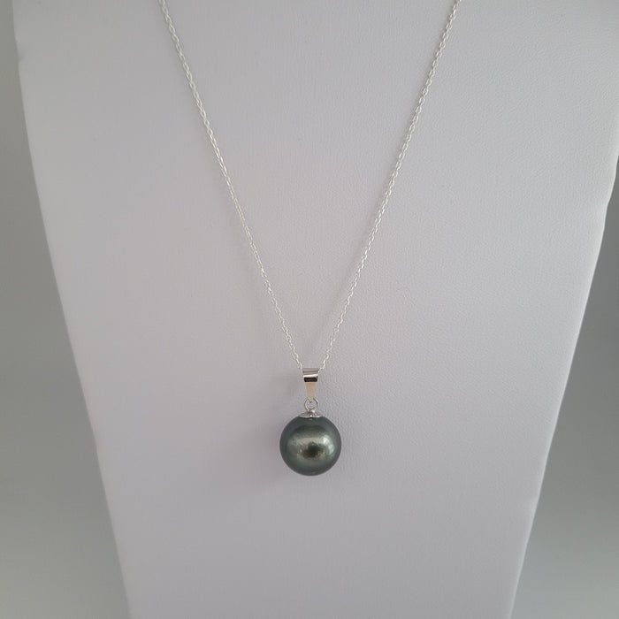 Tahiti Pearl 13 mm Round Dark Color Pendant |  The South Sea Pearl |  The South Sea Pearl