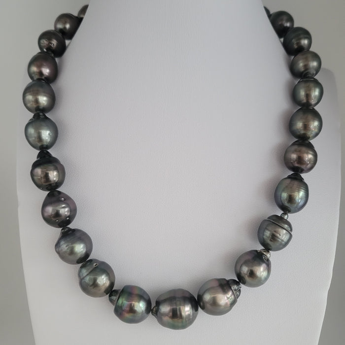 Tahiti Pearls Necklace 14.8 x 12.0 mm Dark Natural Color and Very High Luster |  The South Sea Pearl |  The South Sea Pearl