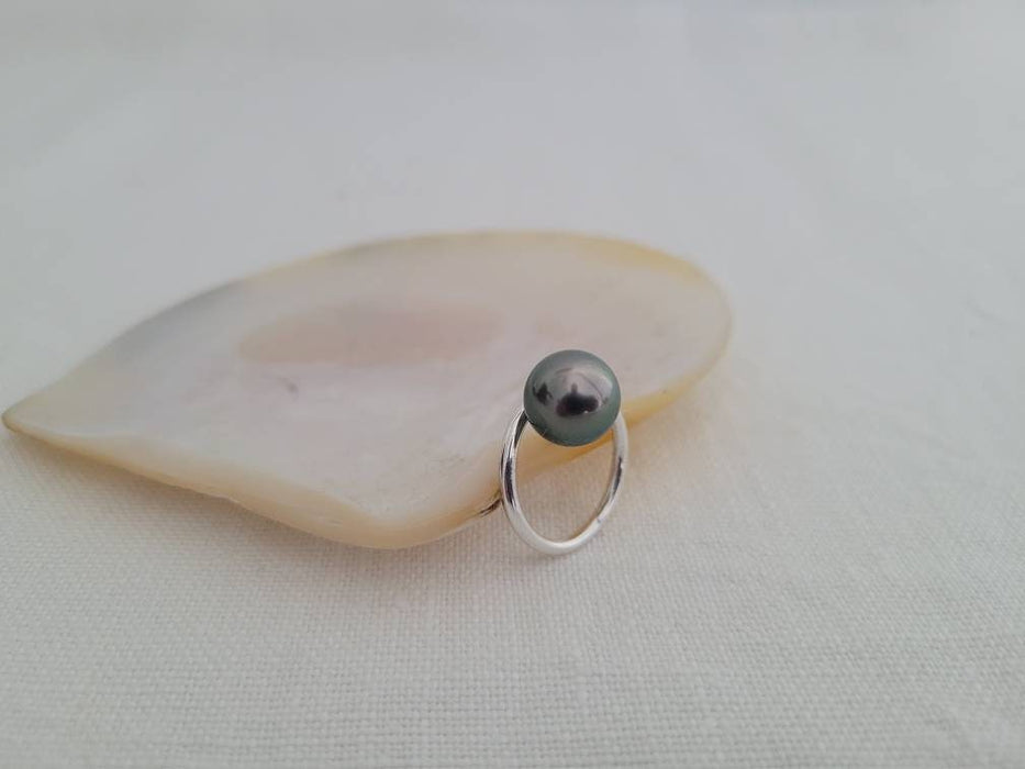 Tahitian Pearl Ring Round Natural Color & Luster 9-10 mm - Only at  The South Sea Pearl