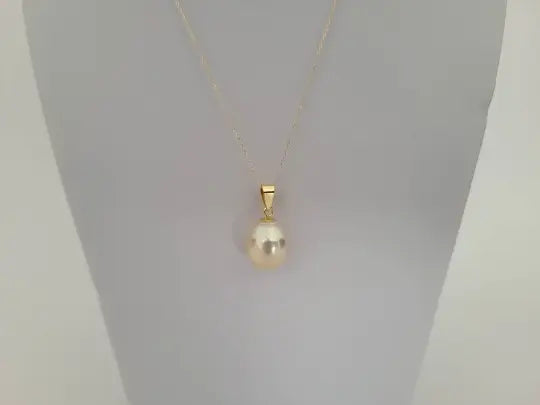 Floating South Sea Pearl Pendant
