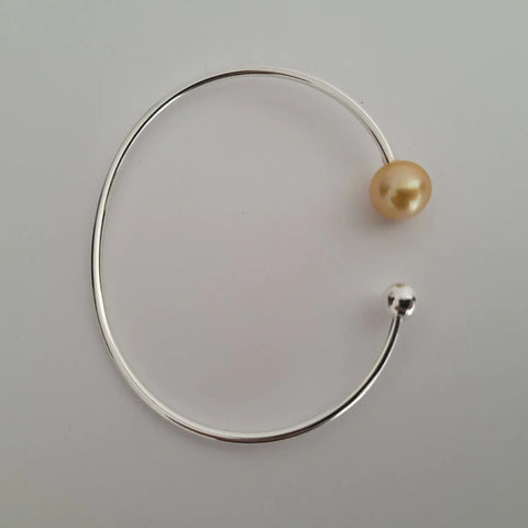 Gokden South Sea Pearl Bangle 9-10 mm Natural Color Sterling Silver Bangle (Pinctada maxima) - Only at The South Sea Pearl