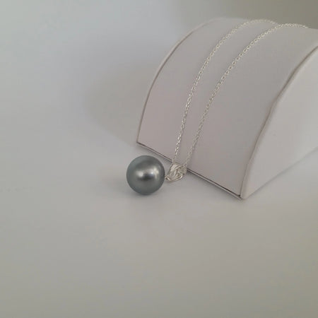 Tahiti Pearl 12 mm Pendant Neckkace |  The South Sea Pearl |  The South Sea Pearl