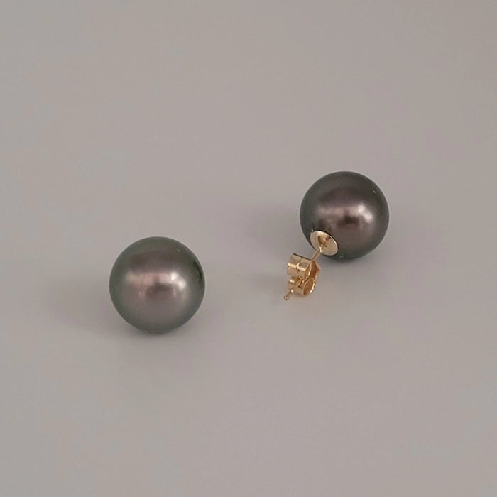 Tahitian Pearl Earrings — Studs, Dangles & 18K Gold