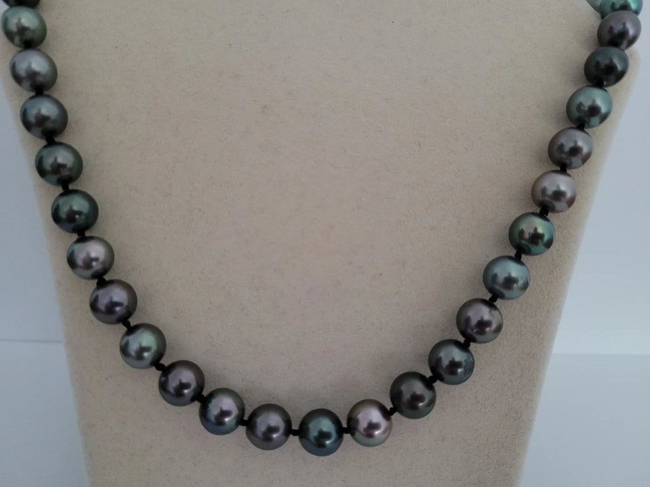 Tahiti Pearls 8-10 mm Natural Colors, 18 Karat Gold - Only at  The South Sea Pearl