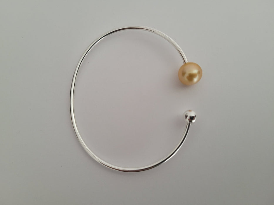 Gokden South Sea Pearl Bangle 9-10 mm Natural Color Sterling Silver Bangle - Only at  The South Sea Pearl